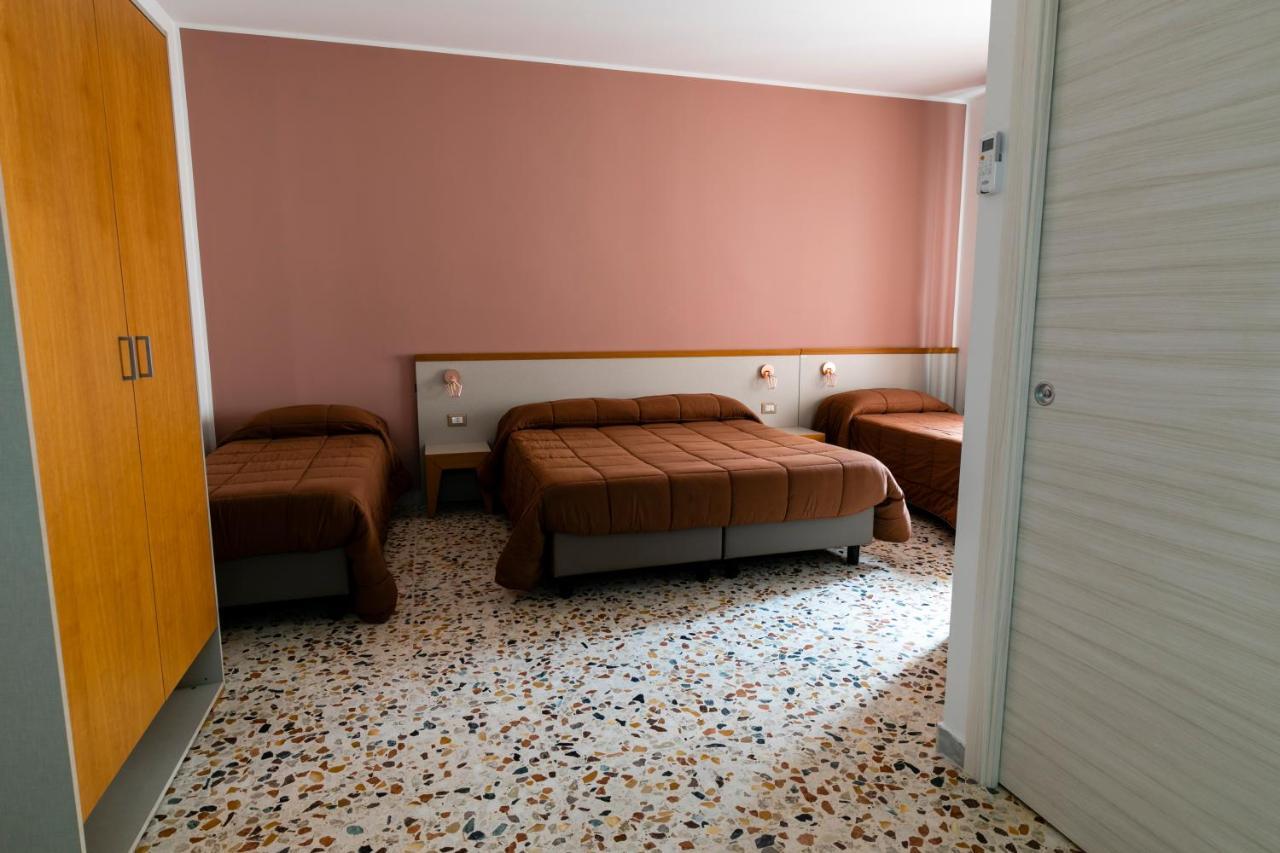 Отель Spira Mirabilis Napoli Экстерьер фото